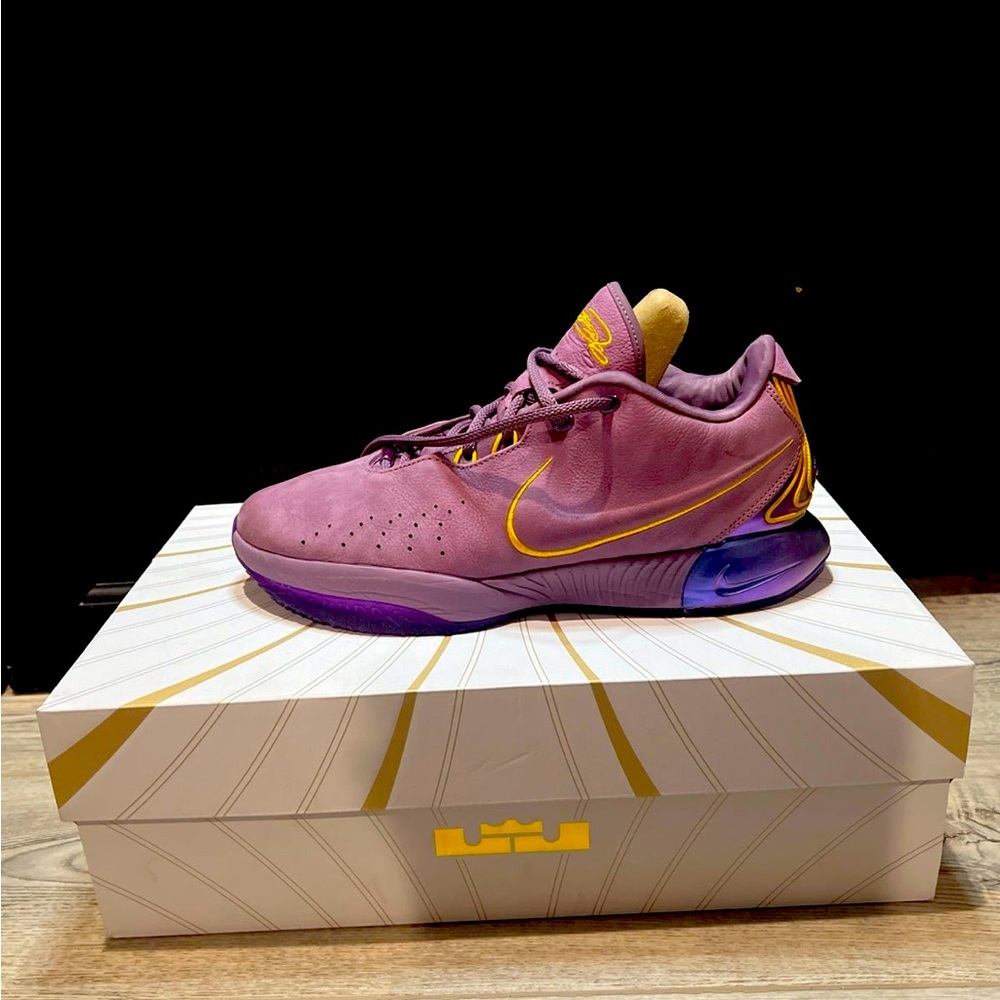 Nike lebron 21 shoes